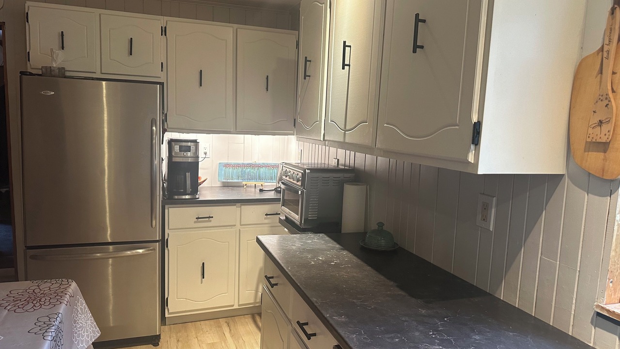 Photo of Kitchen in Colpoys Bay