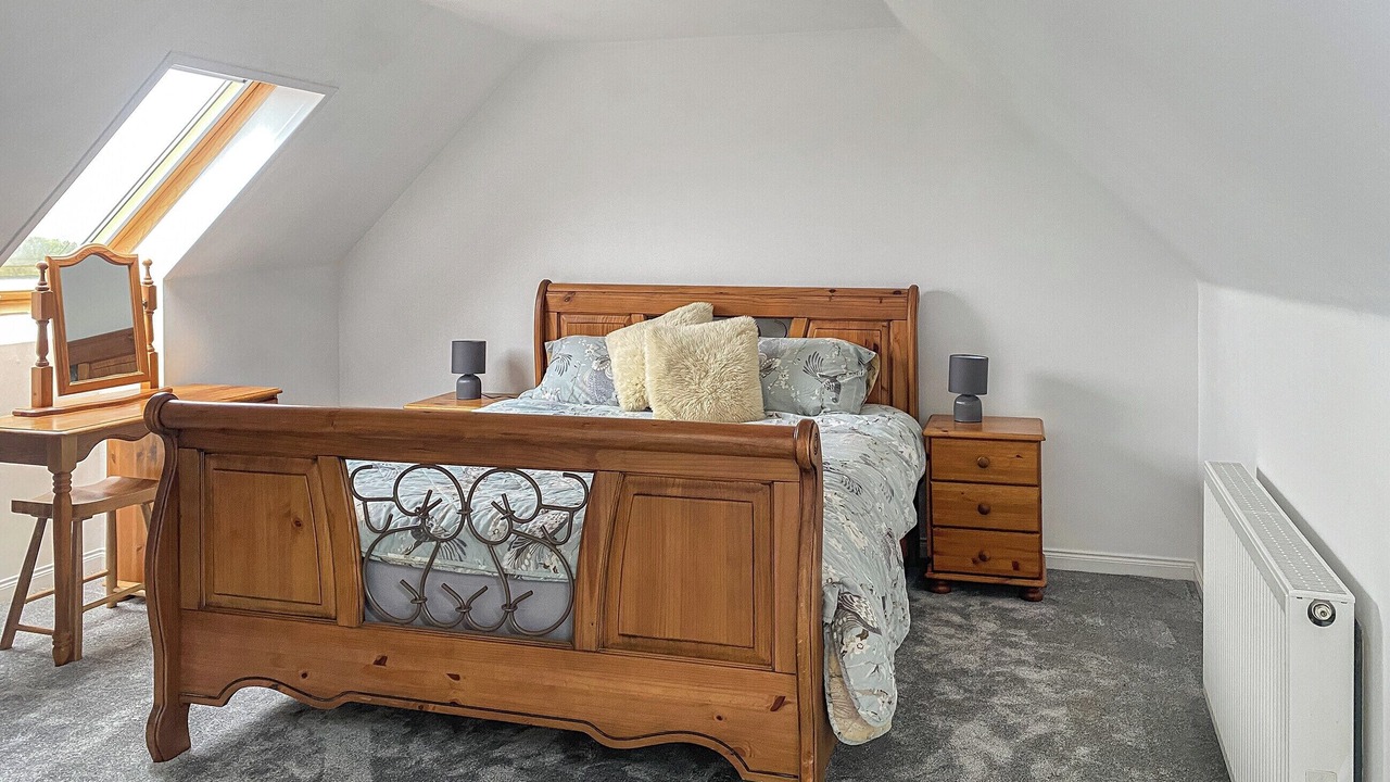 Photo of Others in Alford