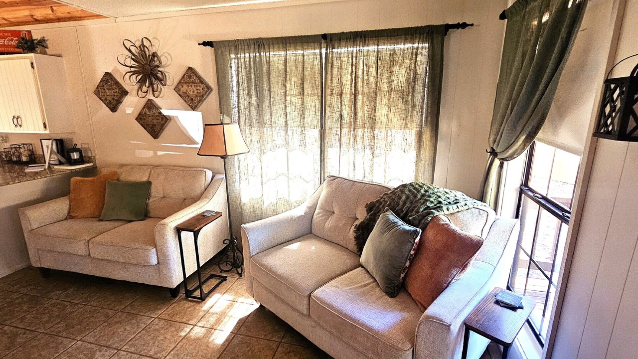 Photo of Livingroom in Russellville