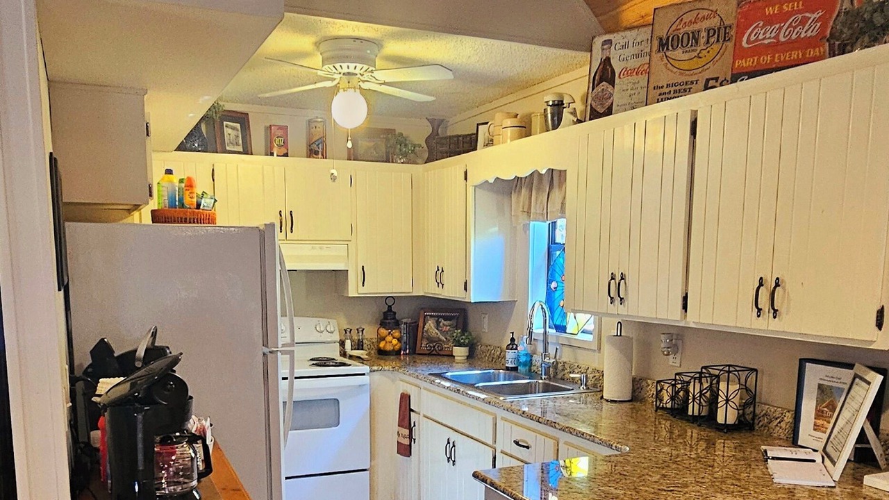Photo of Kitchen in Russellville