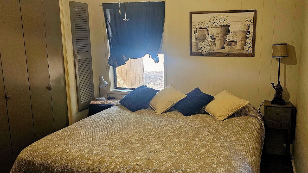 Photo of Bedroom in Russellville