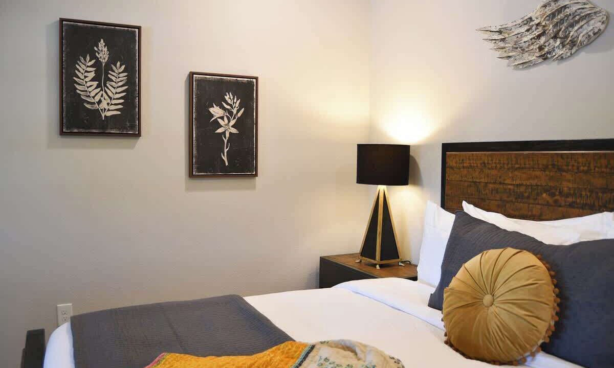 Photo of Bedroom in Southtown