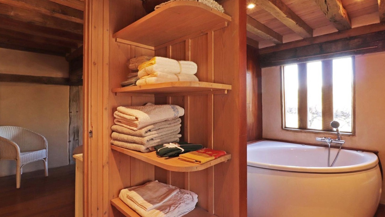 Photo of Bathroom in Saint-Evroult-de-Montfort