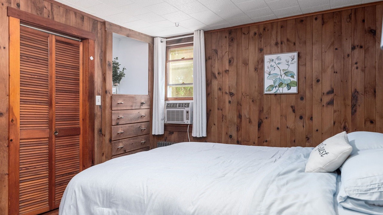 Photo of Bedroom in Lairdsville