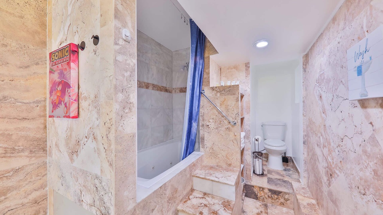 Photo of Bathroom in Highland Garden