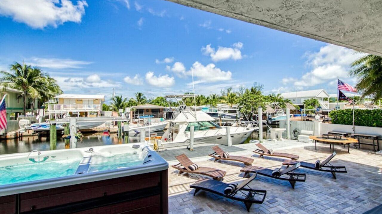 Photo of Patio Balcony in Twin Lakes