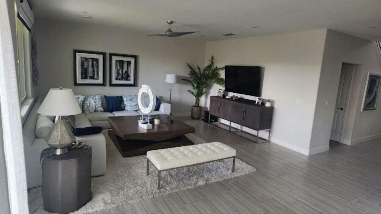 Photo of Livingroom in Roseville