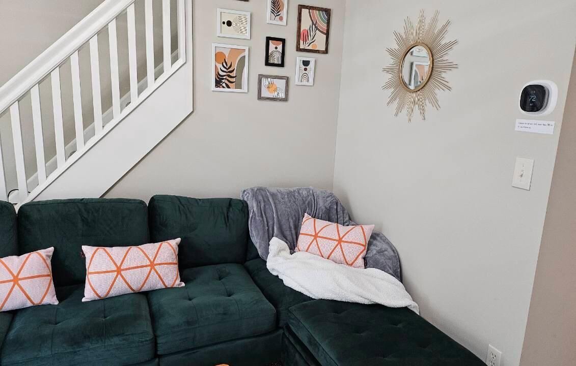 Photo of Livingroom in Akron