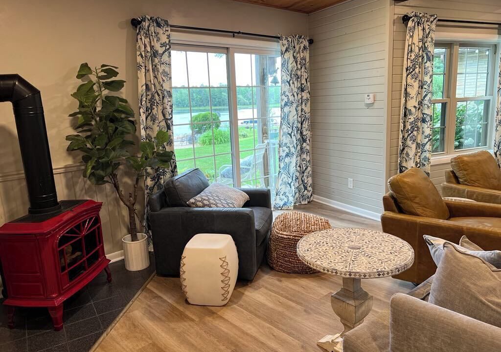 Photo of Livingroom in Wautoma