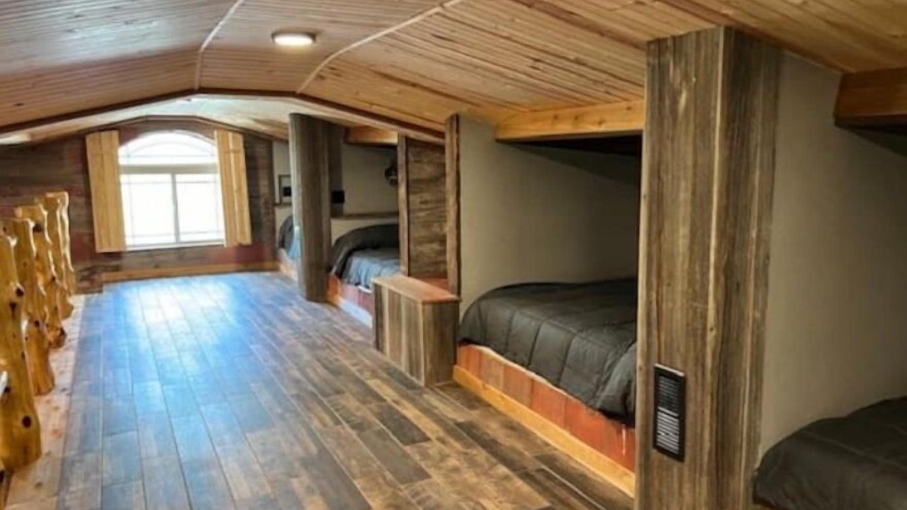 Photo of Bedroom in Crestline