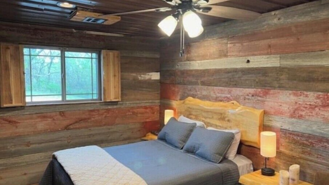 Photo of Bedroom in Crestline