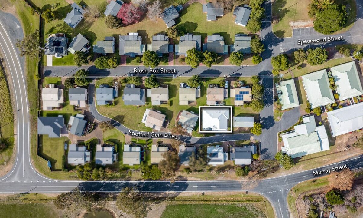 Photo of Others in Lake Hume Village