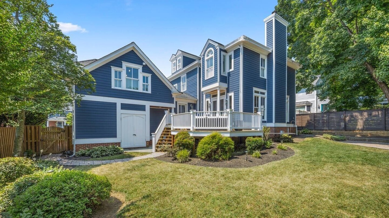 Photo of Outdoor in Del Ray