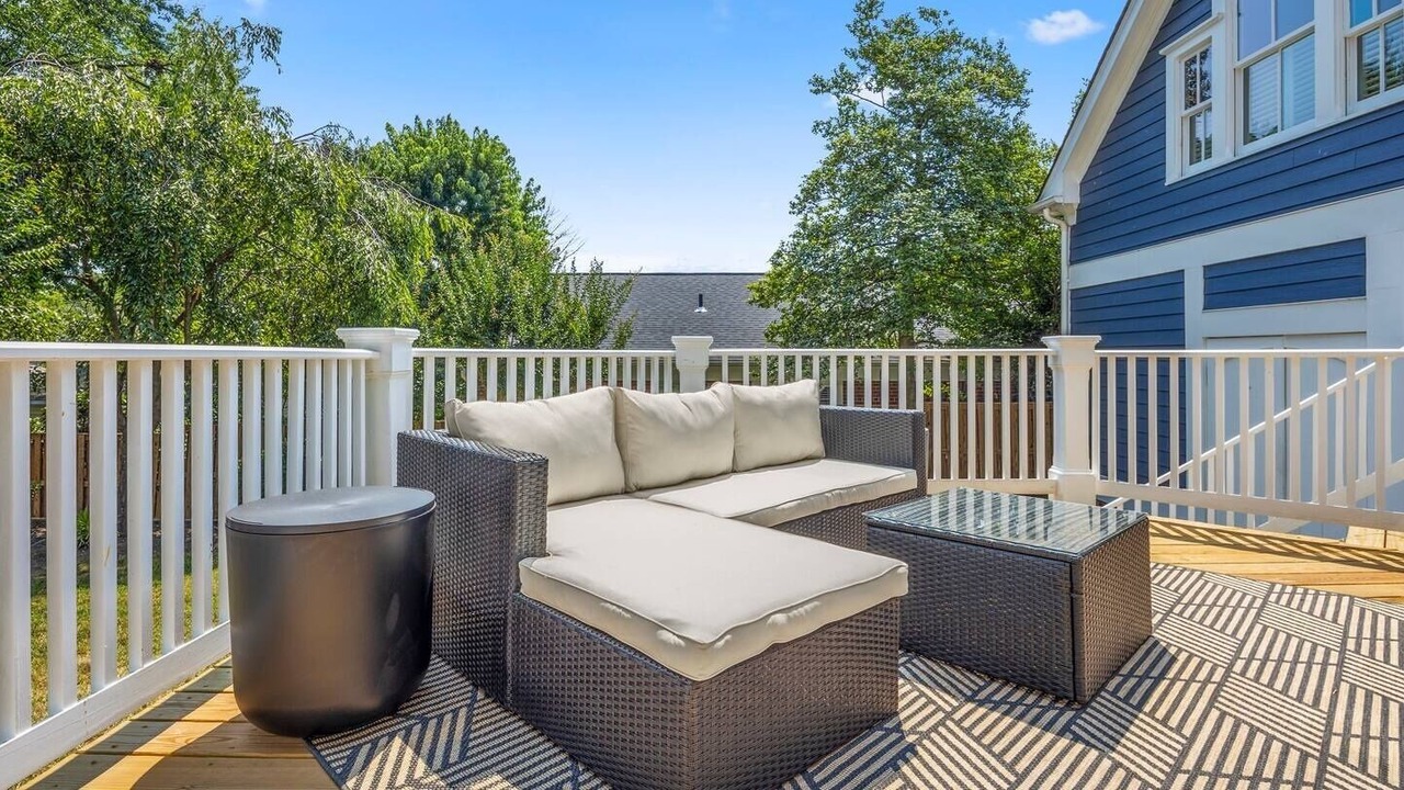 Photo of Patio Balcony in Del Ray