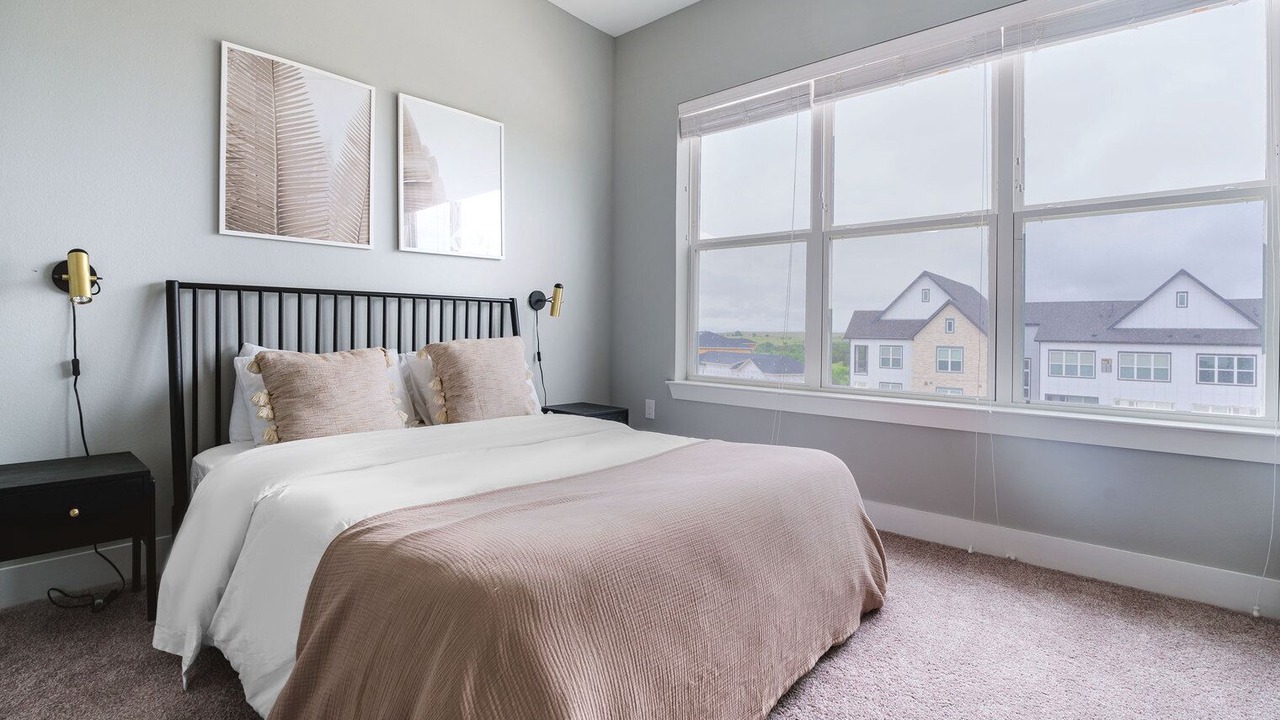 Photo of Bedroom in McNeil