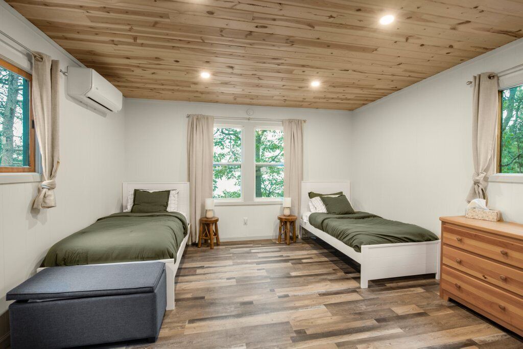 Photo of Bedroom in Brainerd