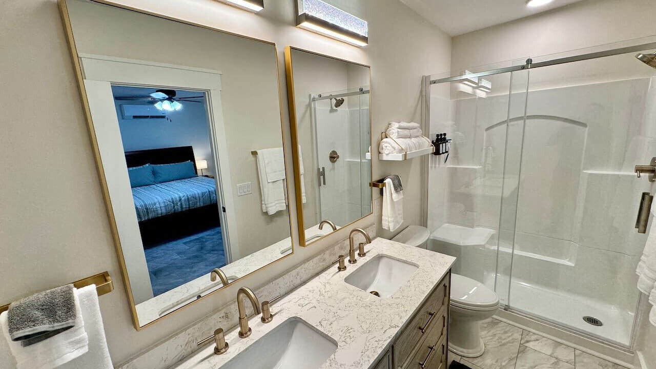 Photo of Bathroom in Uptown