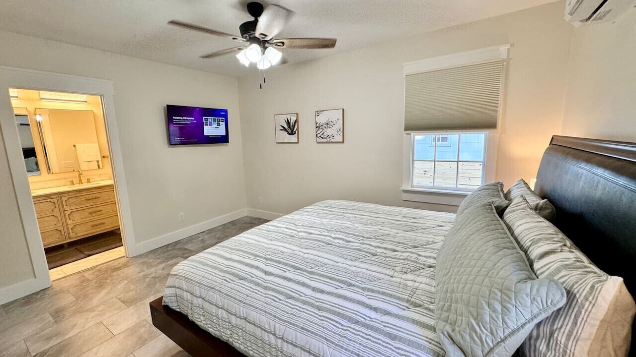 Photo of Bedroom in Uptown