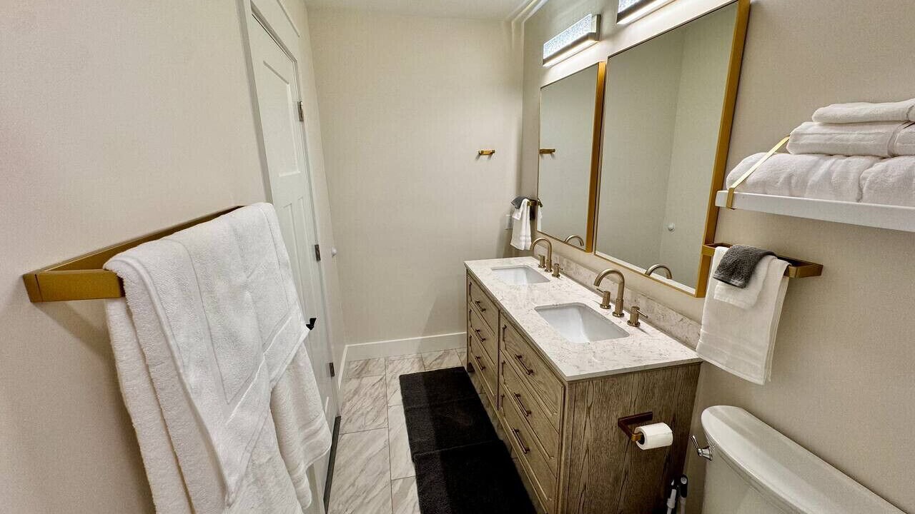 Photo of Bathroom in Uptown