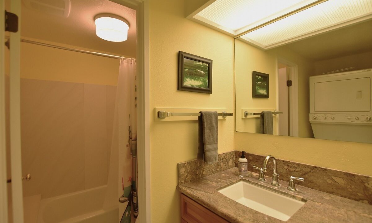 Photo of Bathroom in Waikoloa Village