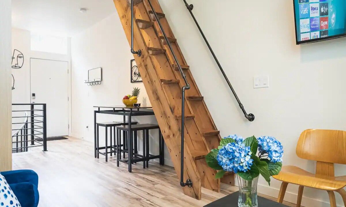 Photo of Others in North Delridge