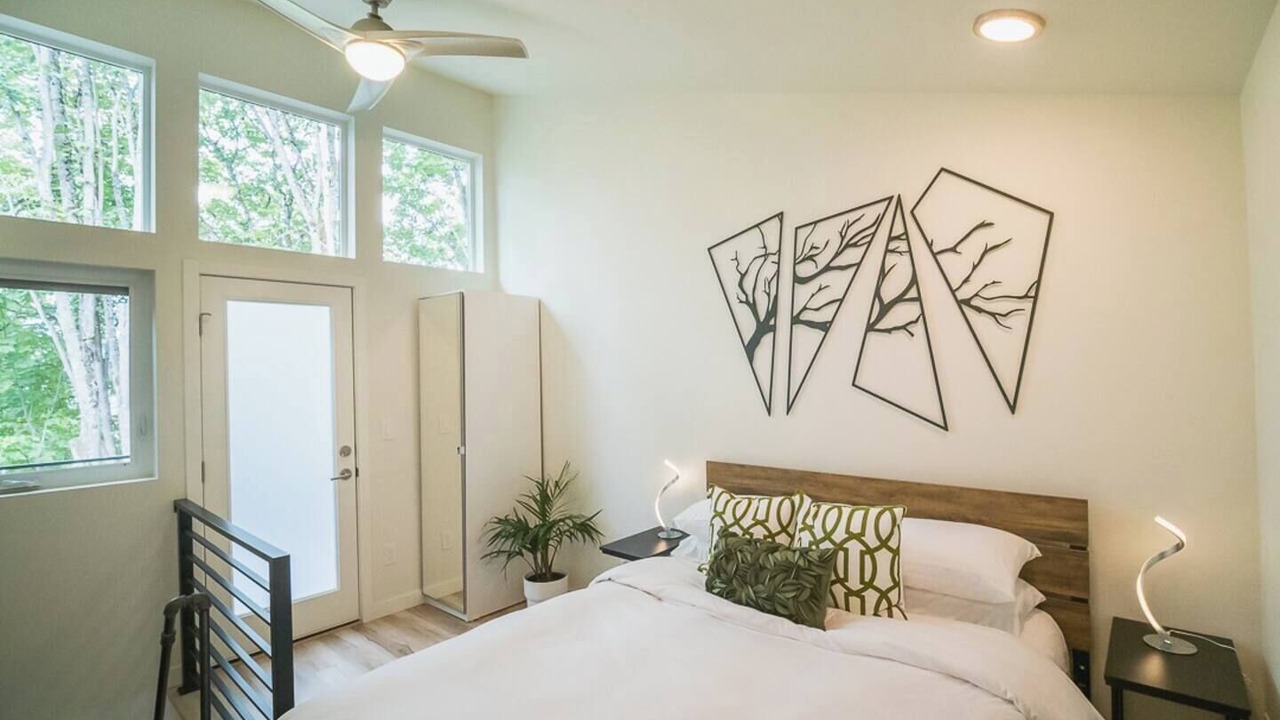 Photo of Bedroom in North Delridge