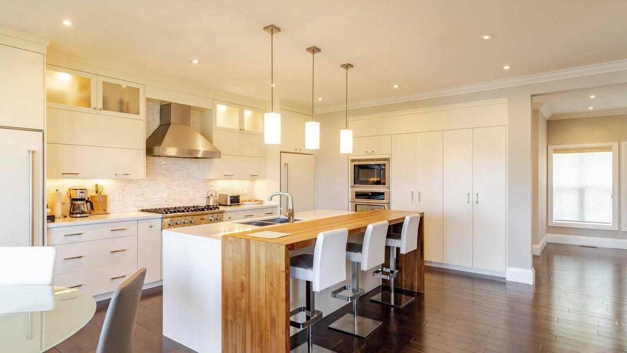 Photo of Kitchen in Port McNicoll