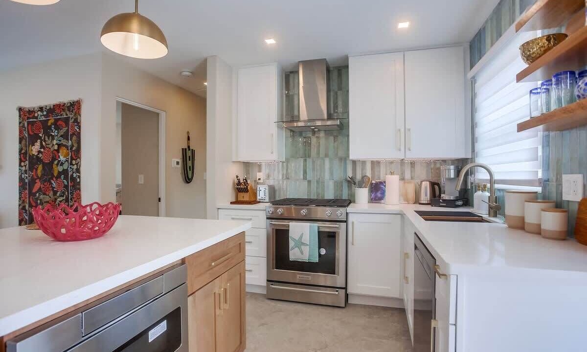 Photo of Kitchen in Beach Barber Tract