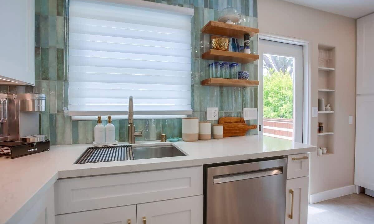 Photo of Kitchen in Beach Barber Tract