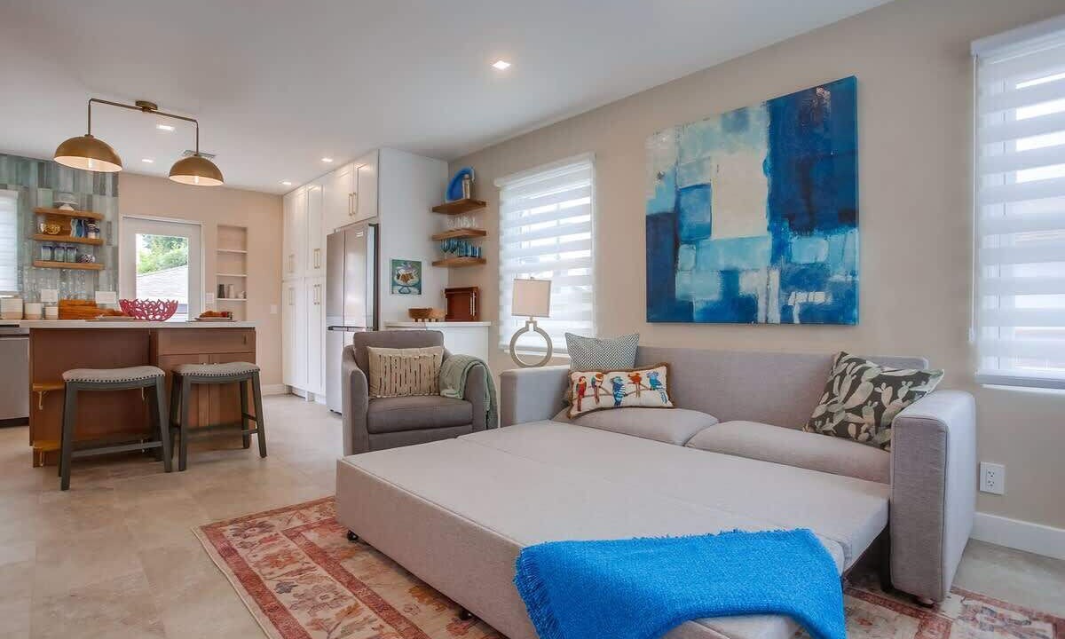 Photo of Livingroom in Beach Barber Tract