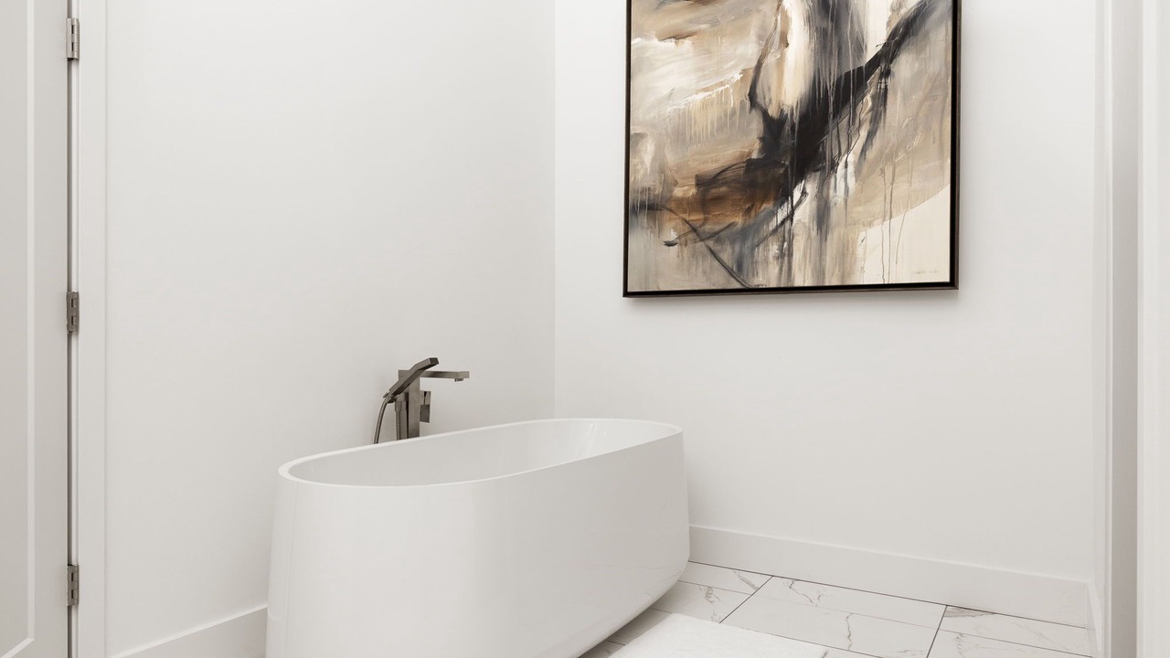 Photo of Bathroom in Midtown