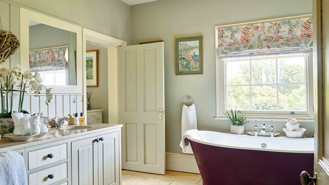 Photo of Bathroom in Horseman's Green