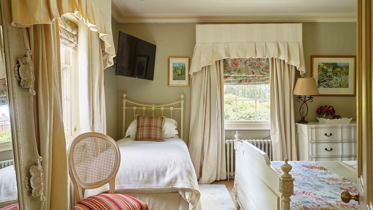 Photo of Bedroom in Horseman's Green