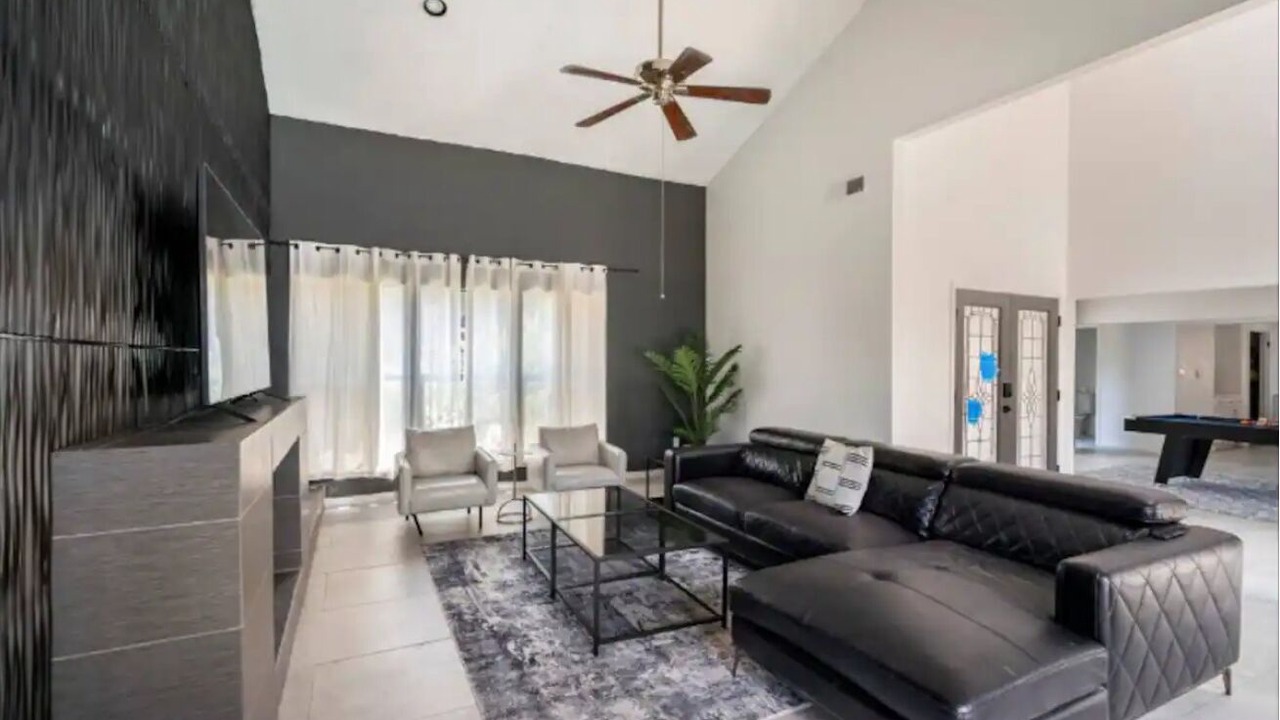 Photo of Livingroom in Greater Fondren Southwest