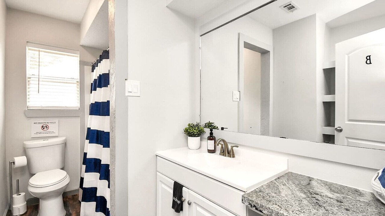 Photo of Bathroom in Barker