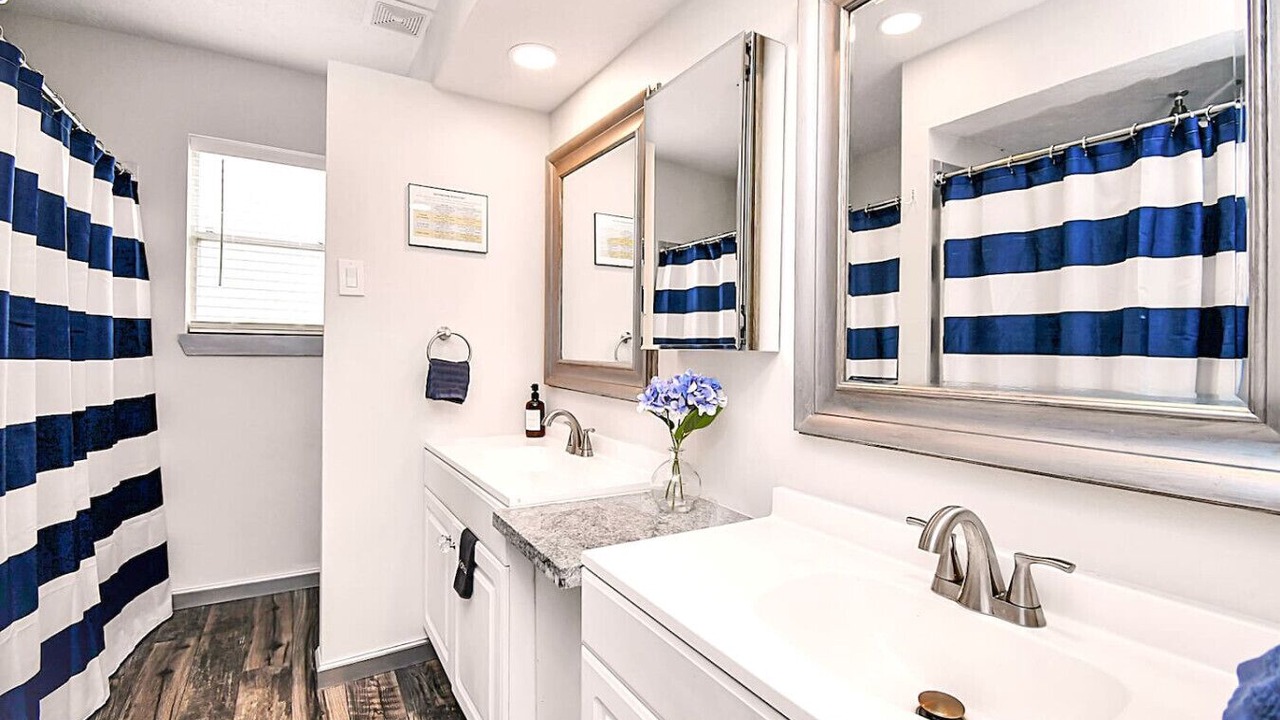 Photo of Bathroom in Barker