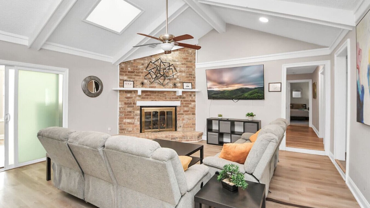 Photo of Livingroom in Humble