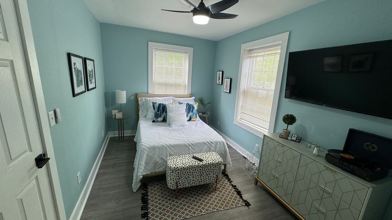 Photo of Bedroom in Boonville