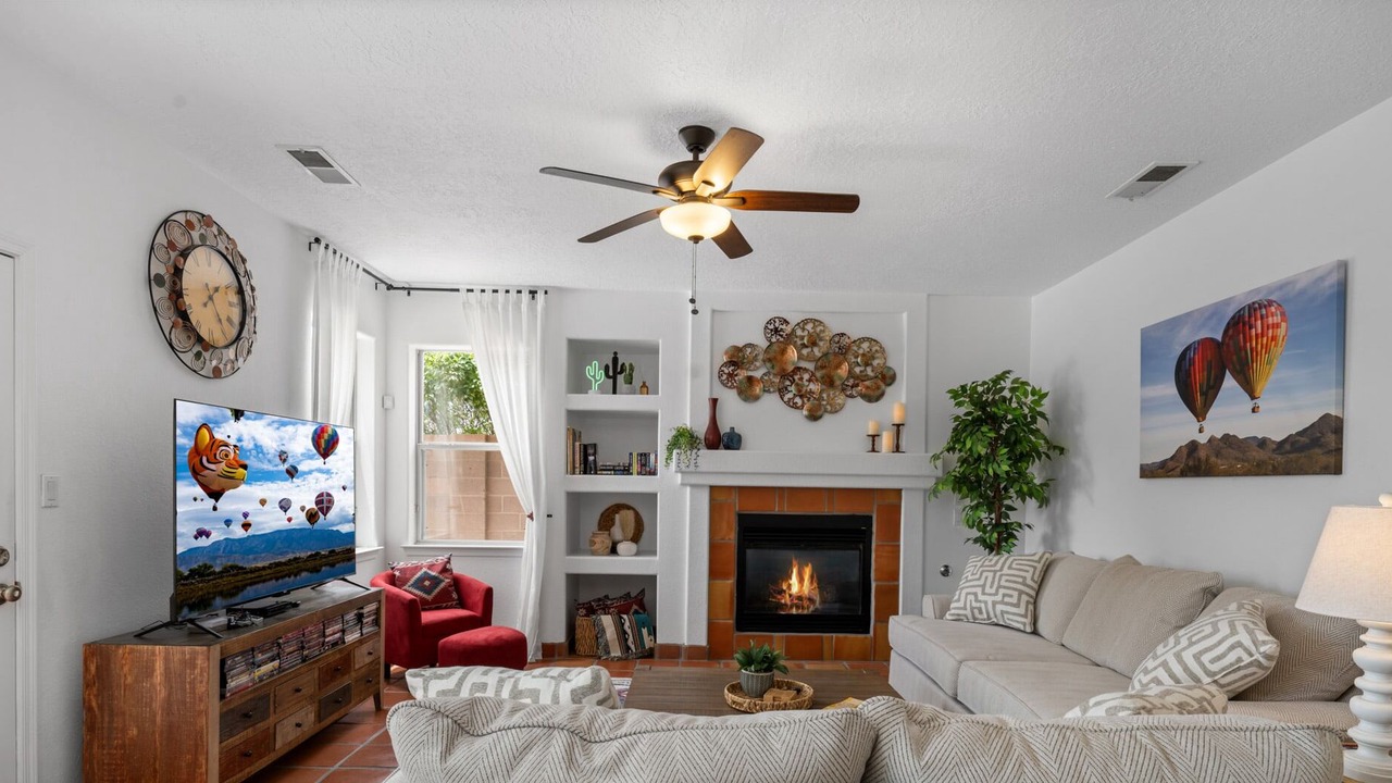 Photo of Livingroom in Westside