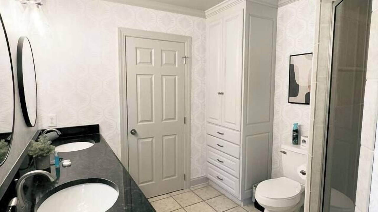 Photo of Bathroom in Fort Payne
