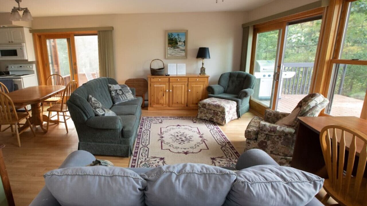 Photo of Livingroom in Nipissing