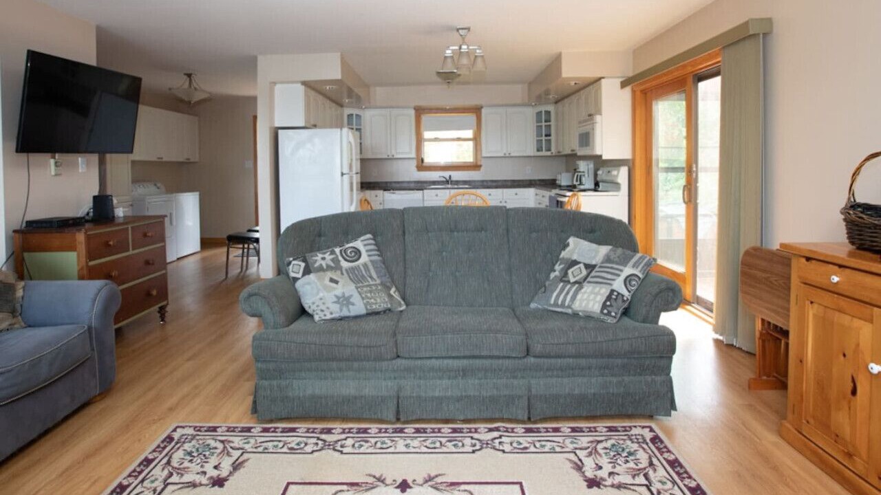 Photo of Livingroom in Nipissing