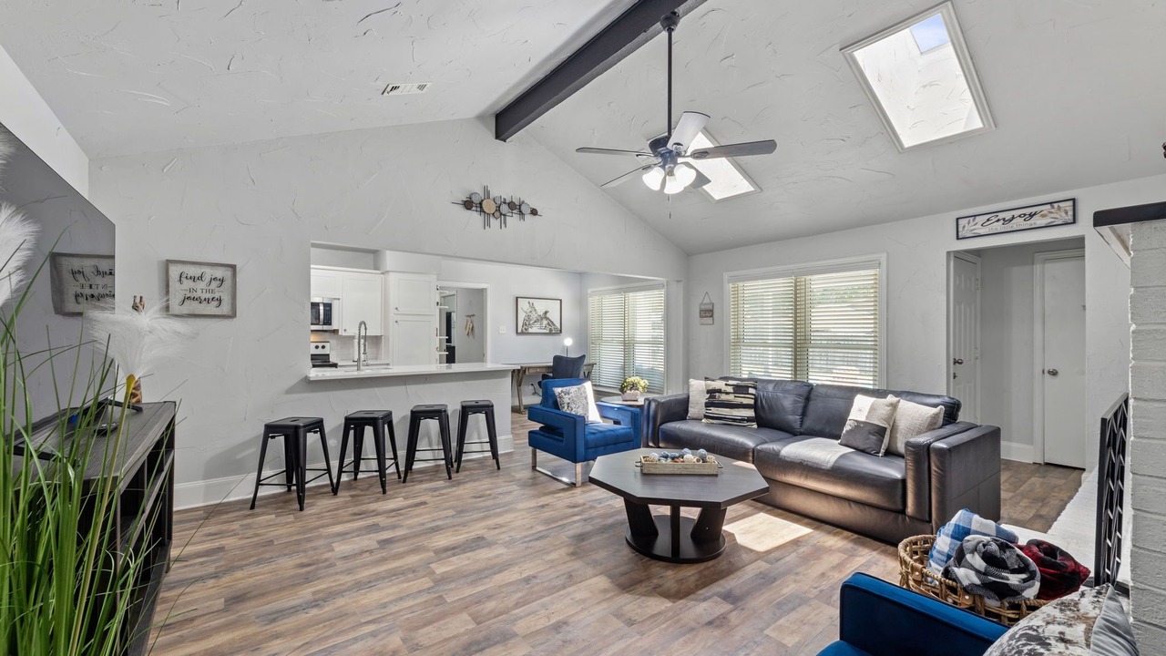 Photo of Livingroom in Bedford