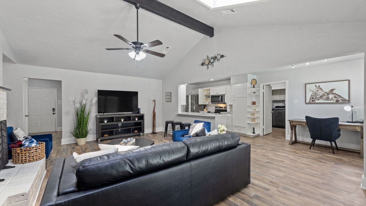 Photo of Livingroom in Bedford