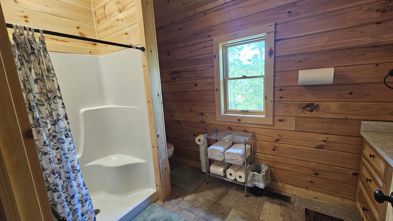 Photo of Bathroom in Alpena