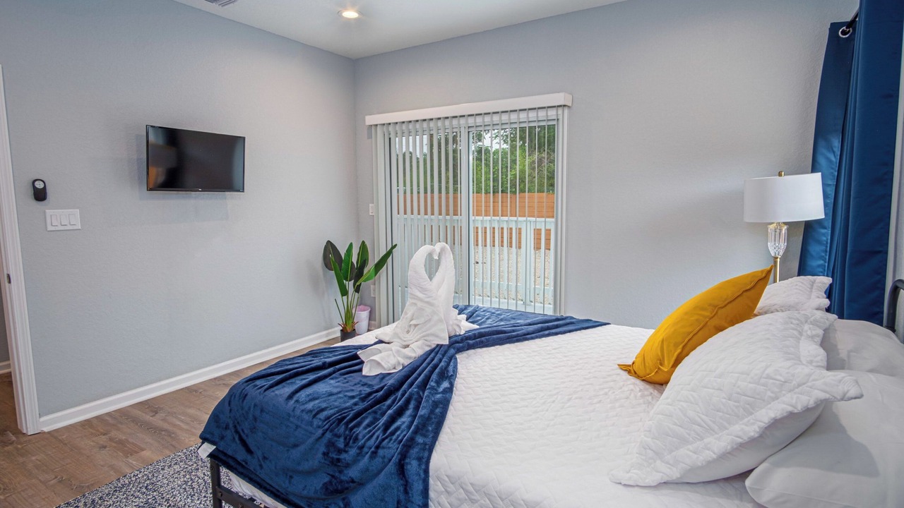 Photo of Bedroom in Near East Side