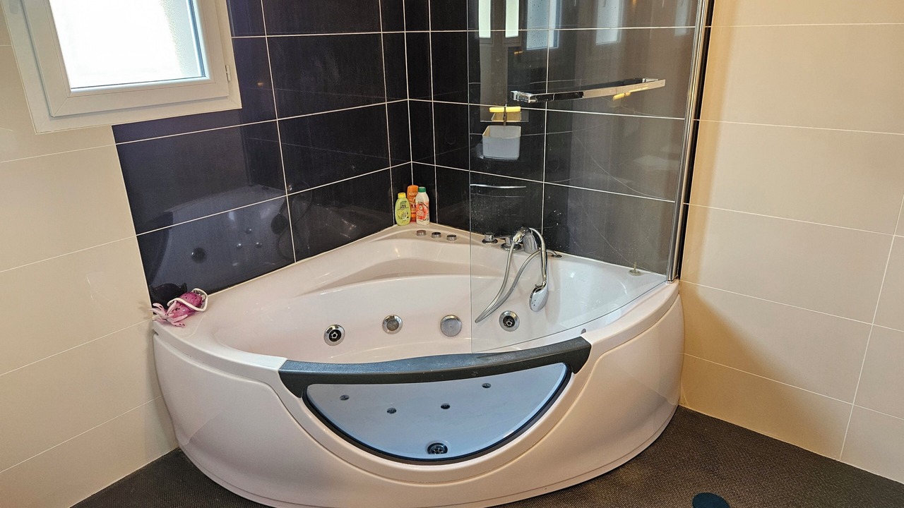 Photo of Bathroom in Fondettes