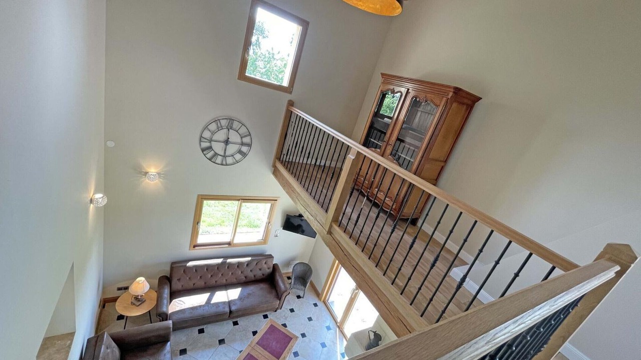 Photo of Livingroom in Les Ventes-de-Bourse