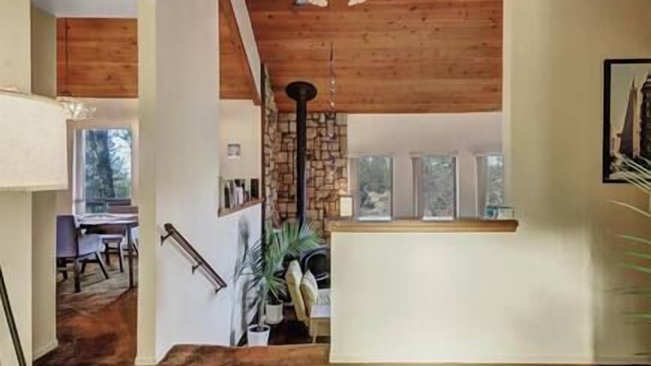 Photo of Bedroom in Alta Sierra