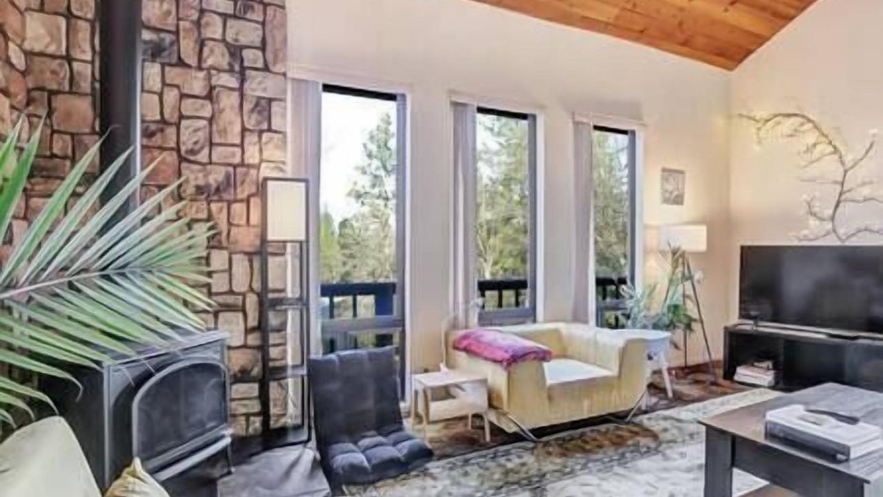 Photo of Bedroom in Alta Sierra